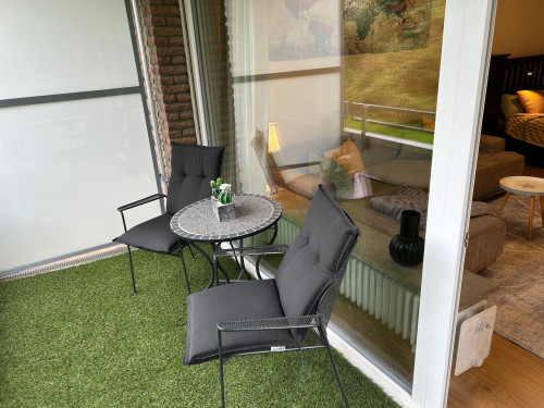 Renovated & furnished 1-room apartment in a central location of Erkrath – ideally connected