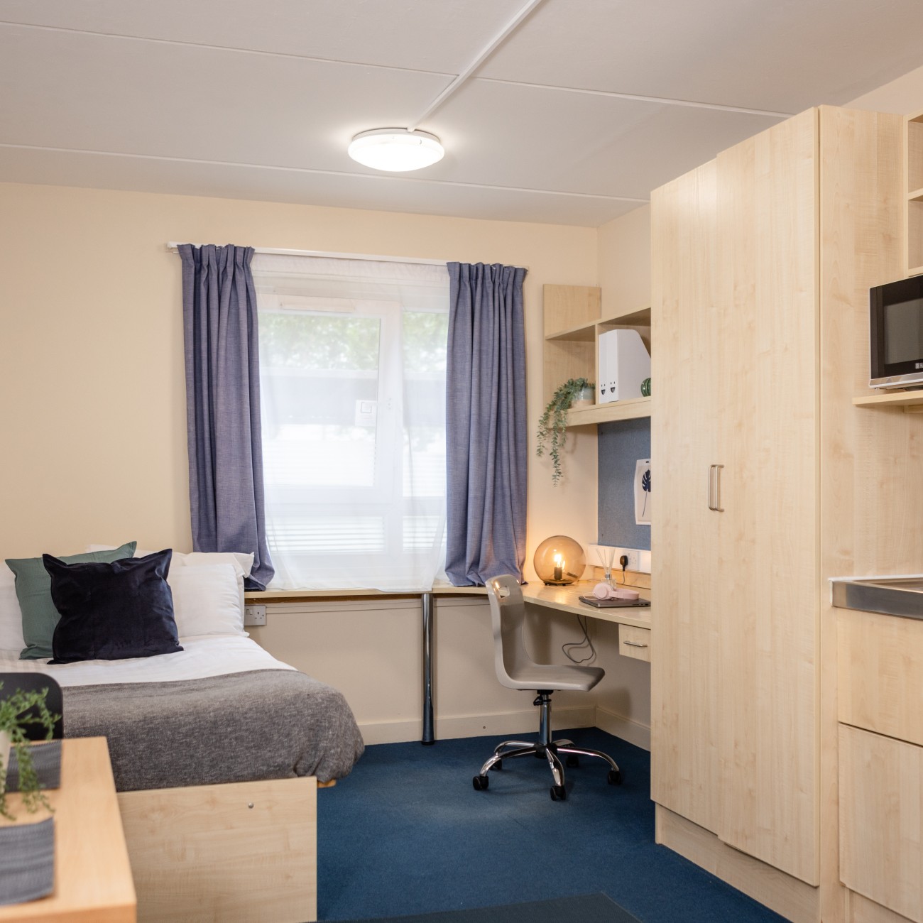  Silver Studio  -  McMillan  - Gallery -  1