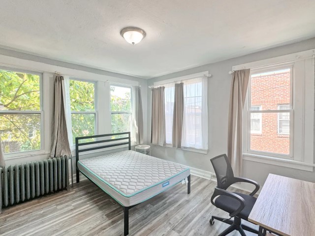2 Beds 1 Bath - 5846-5850 Alderson St - Gallery - 16