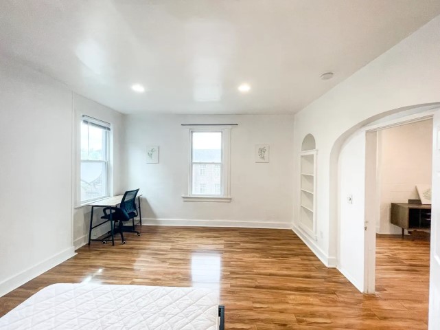 2 Beds 1 Bath - 5846-5850 Alderson St - Gallery - 14