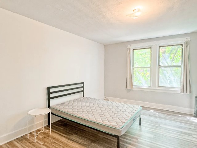 2 Beds 1 Bath - 5846-5850 Alderson St - Gallery - 7