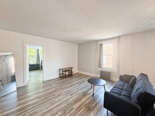 2 Beds 1 Bath - 5846-5850 Alderson St - Gallery - 8