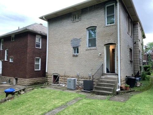 2353-2355 Tilbury Ave