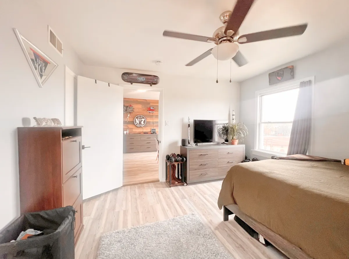  Apt 5  -  5735 - 5737 Hobart St, Pittsburgh, PA 15217  - Gallery -  7