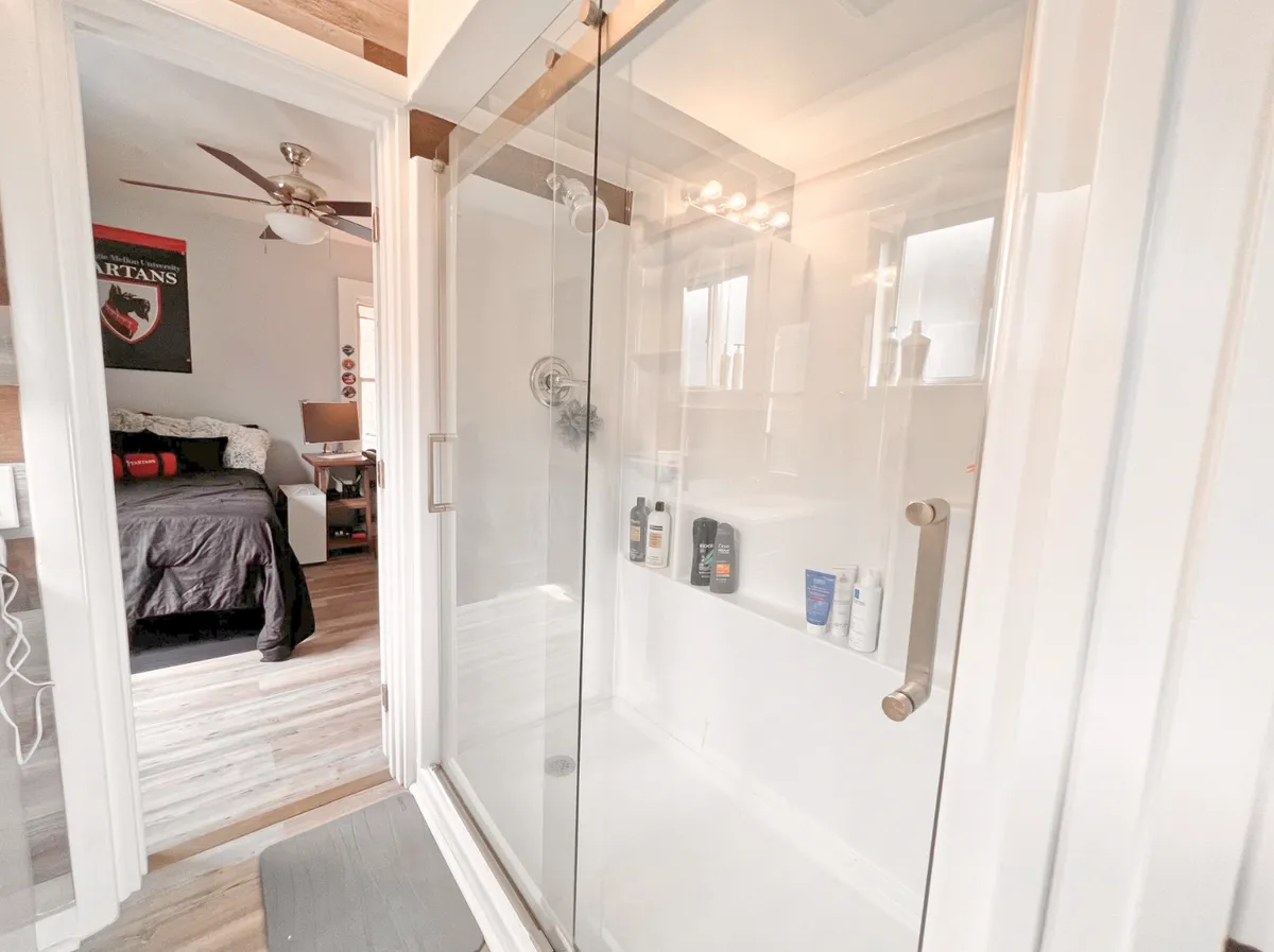  Apt 5  -  5735 - 5737 Hobart St, Pittsburgh, PA 15217  - Gallery -  6