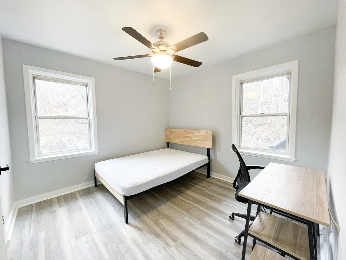  Apt 3  -  5735 - 5737 Hobart St, Pittsburgh, PA 15217  - Gallery -  8