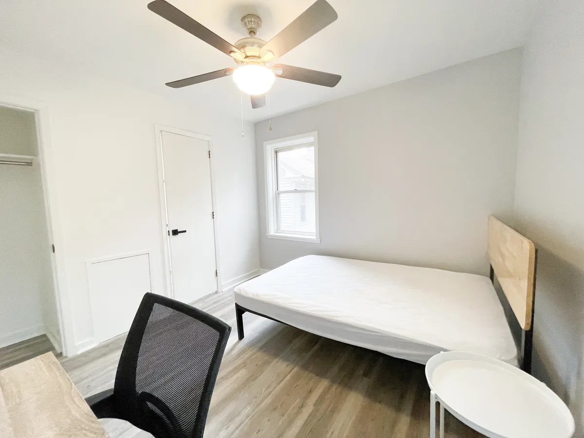  Apt 3  -  5735 - 5737 Hobart St, Pittsburgh, PA 15217  - Gallery -  14