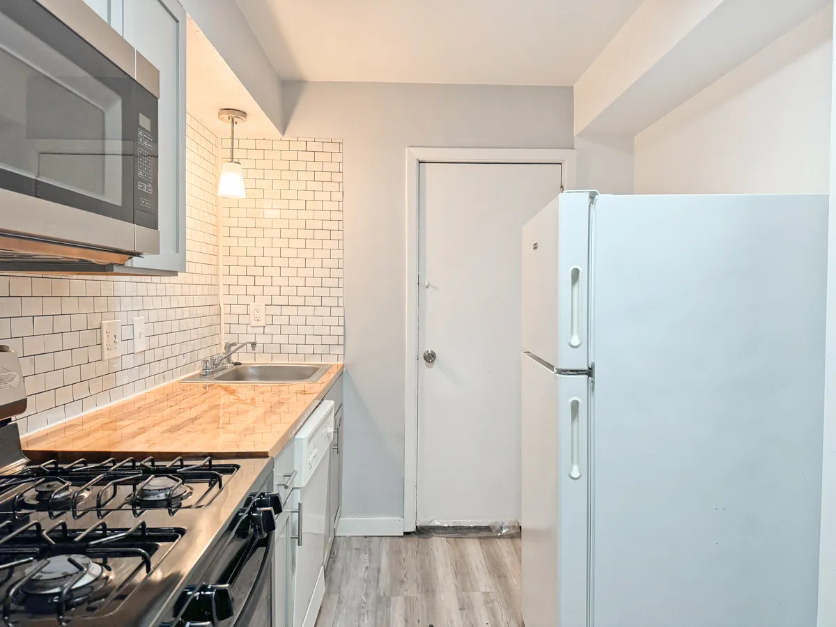  Apt 1  -  5735 - 5737 Hobart St, Pittsburgh, PA 15217  - Gallery -  7