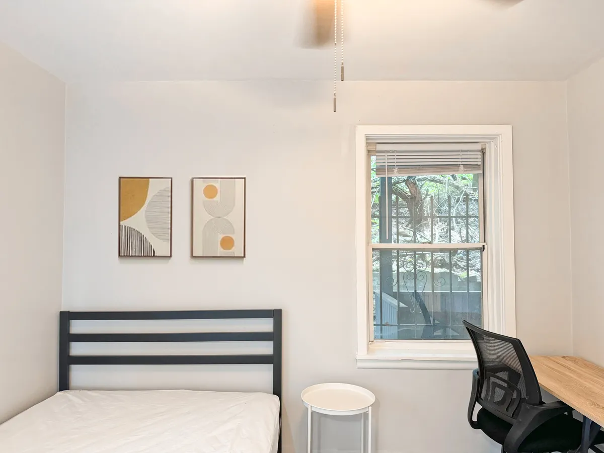  Apt 1  -  5735 - 5737 Hobart St, Pittsburgh, PA 15217  - Gallery -  18
