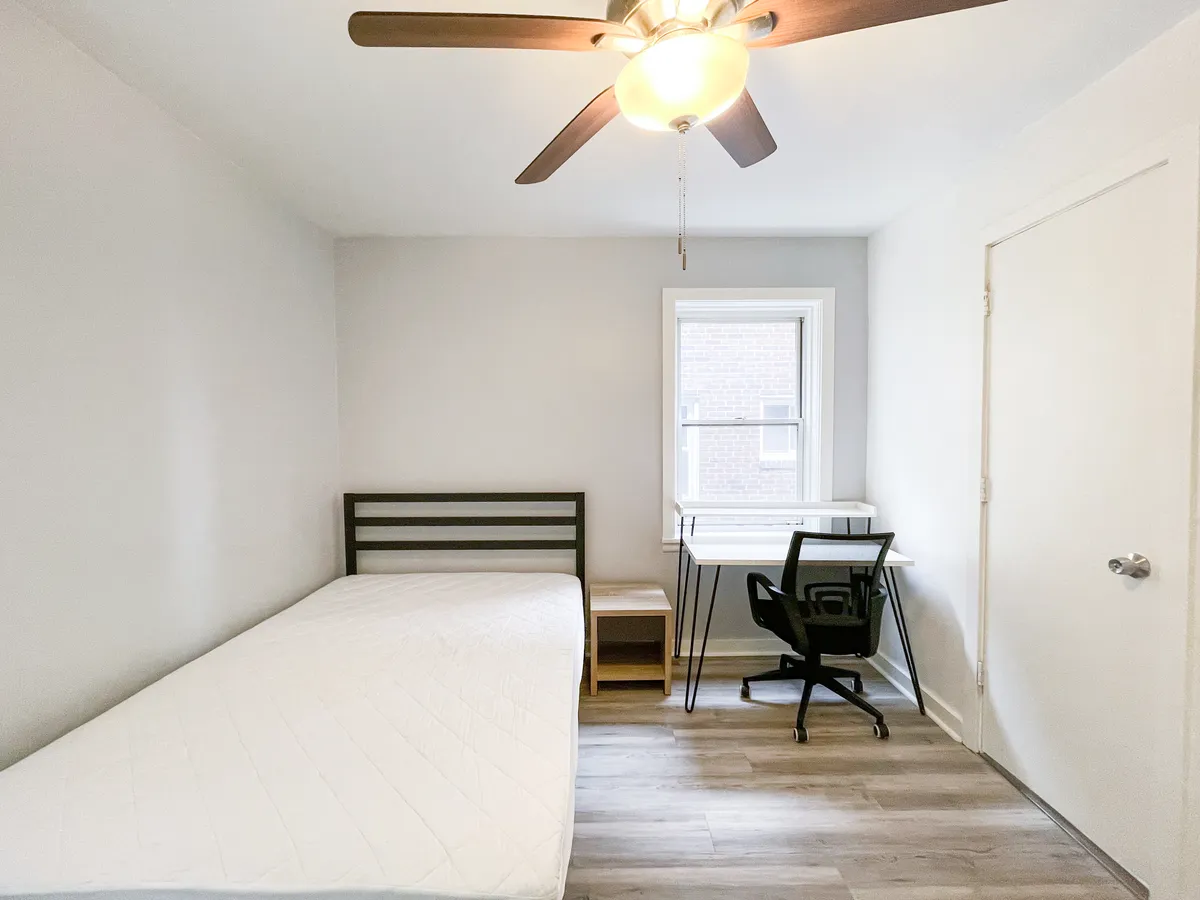  Apt 4  -  5735 - 5737 Hobart St, Pittsburgh, PA 15217  - Gallery -  1