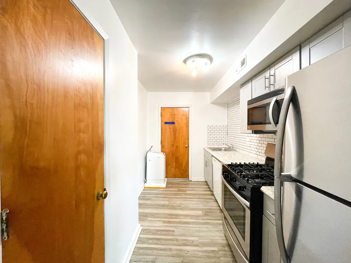  Apt 6  -  5735 - 5737 Hobart St, Pittsburgh, PA 15217  - Gallery -  12