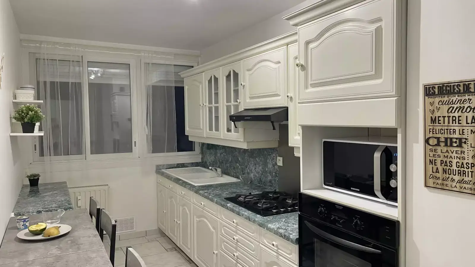 Bedroom 1 - Room in a shared 5-bedroom flat for rent in Compiègne - Gallery - 3