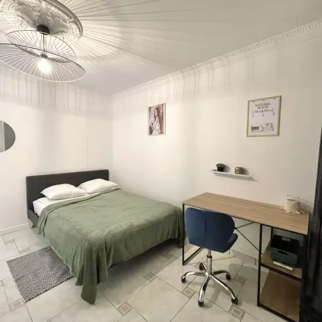 Bedroom 1 - Room in a shared 5-bedroom flat for rent in Compiègne - Gallery - 1