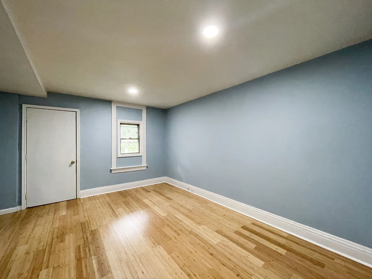  1 Bed 1 Bath  -  15 Welsford St  - Gallery -  4
