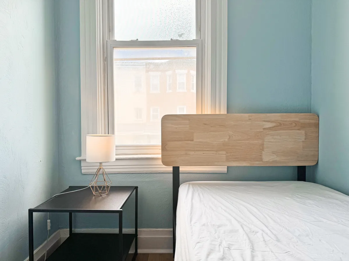  1 Bed 1 Bath  -  15 Welsford St  - Gallery -  2