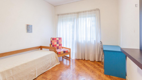 Single bedroom in Ramalde - Gallery - 16