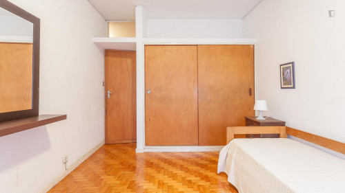 Single bedroom in Ramalde - Gallery - 15