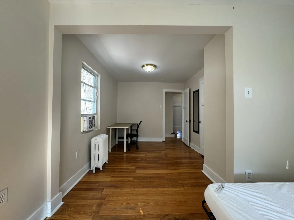 4 Beds 1.5 Baths - 5709 Melvin St - Gallery - 6