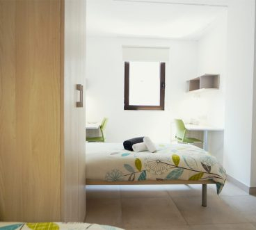 Twin Room Cluster Private Bathroom - Cluster - 9