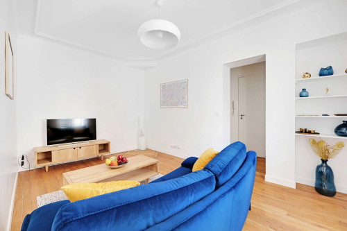 Magnificent flat 1BDR Rue du commerce