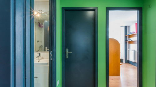 Comfy single bedroom in a 9-bedroom apartment near Universidade Fernando Pessoa - Gallery - 10