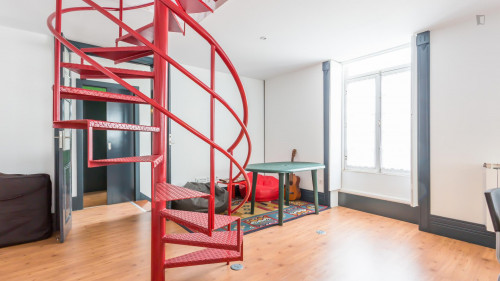 Comfy single bedroom in a 9-bedroom apartment near Universidade Fernando Pessoa - Gallery - 21