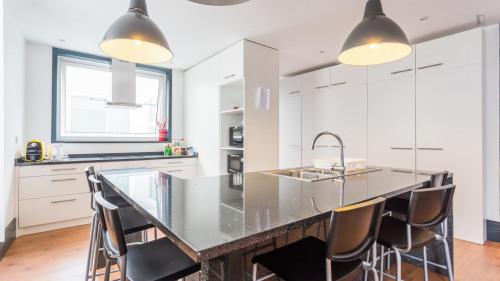 Comfy single bedroom in a 9-bedroom apartment near Universidade Fernando Pessoa - Gallery - 23