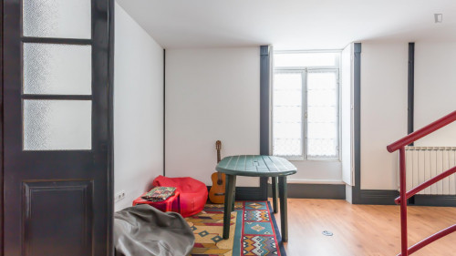 Comfy single bedroom in a 9-bedroom apartment near Universidade Fernando Pessoa - Gallery - 19