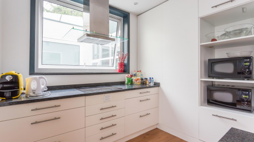 Comfy single bedroom in a 9-bedroom apartment near Universidade Fernando Pessoa - Gallery - 27
