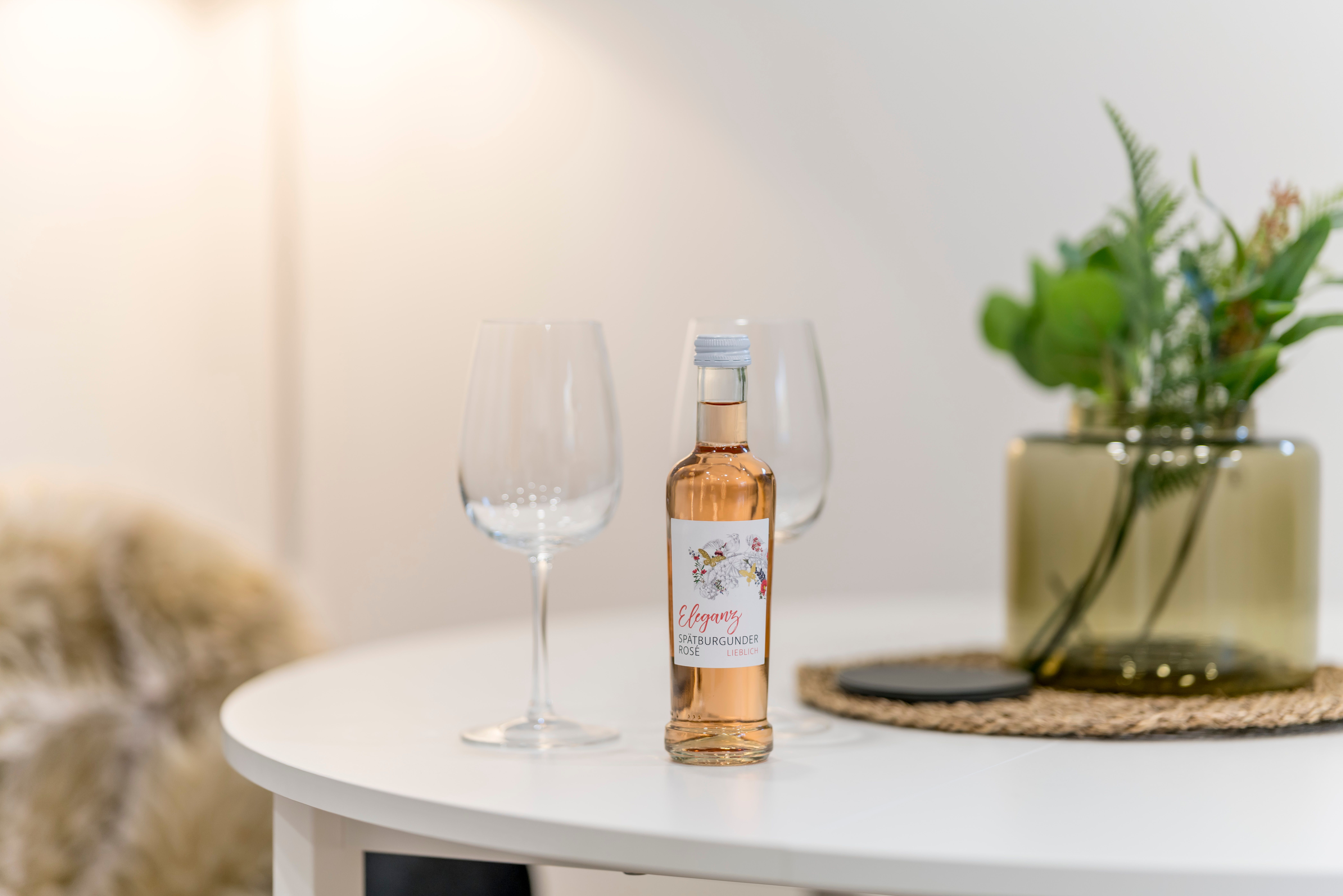  Modernes Apartment Nahe Der Altstadt  -  Modernes Apartment nahe der Altstadt  - Gallery -  1