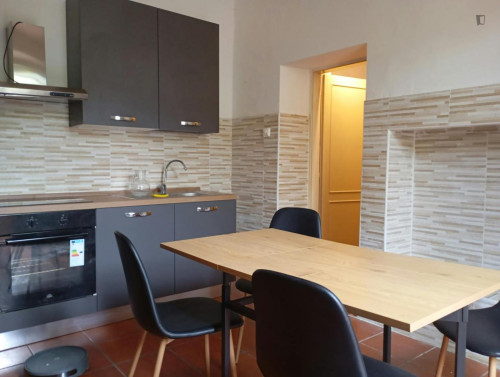 Spacious double bedroom with balcony very close to the Università di Perugia - Gallery - 7