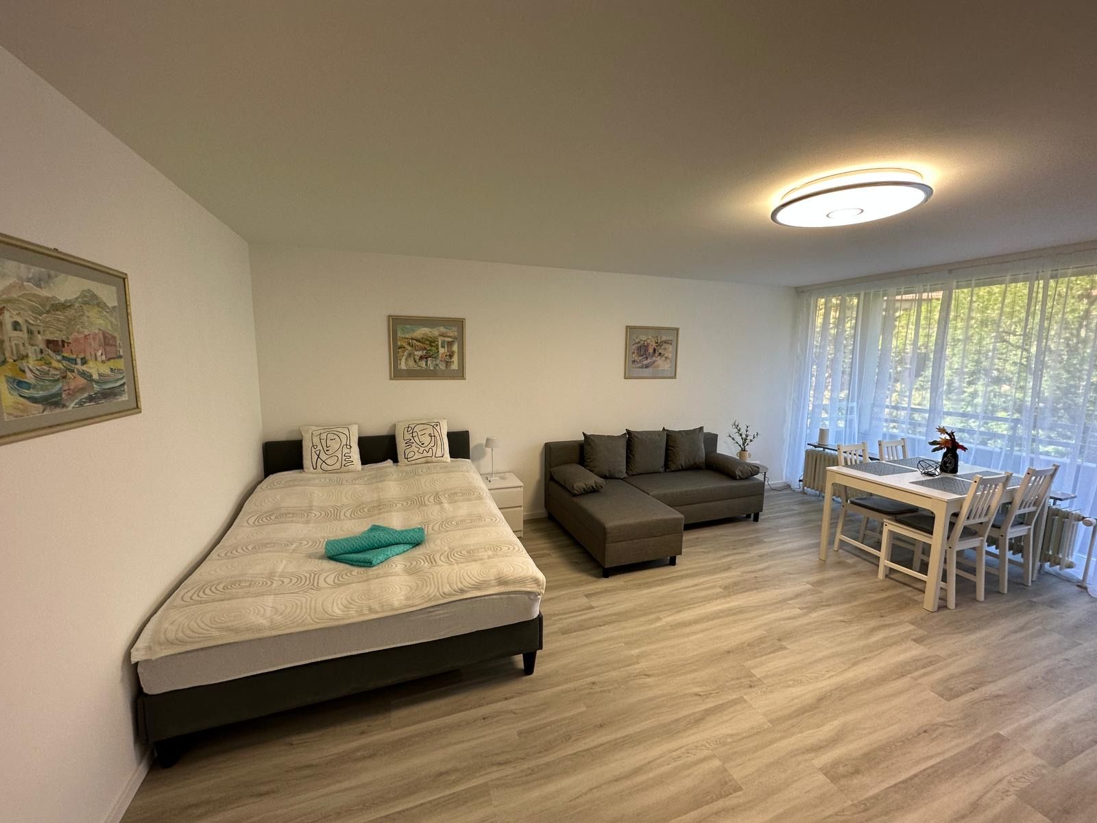 Lovely And Amazing Studio With Swimming Pool And Park - 10