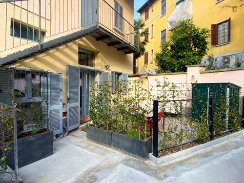 1-bedroom apartment, with outdoor area