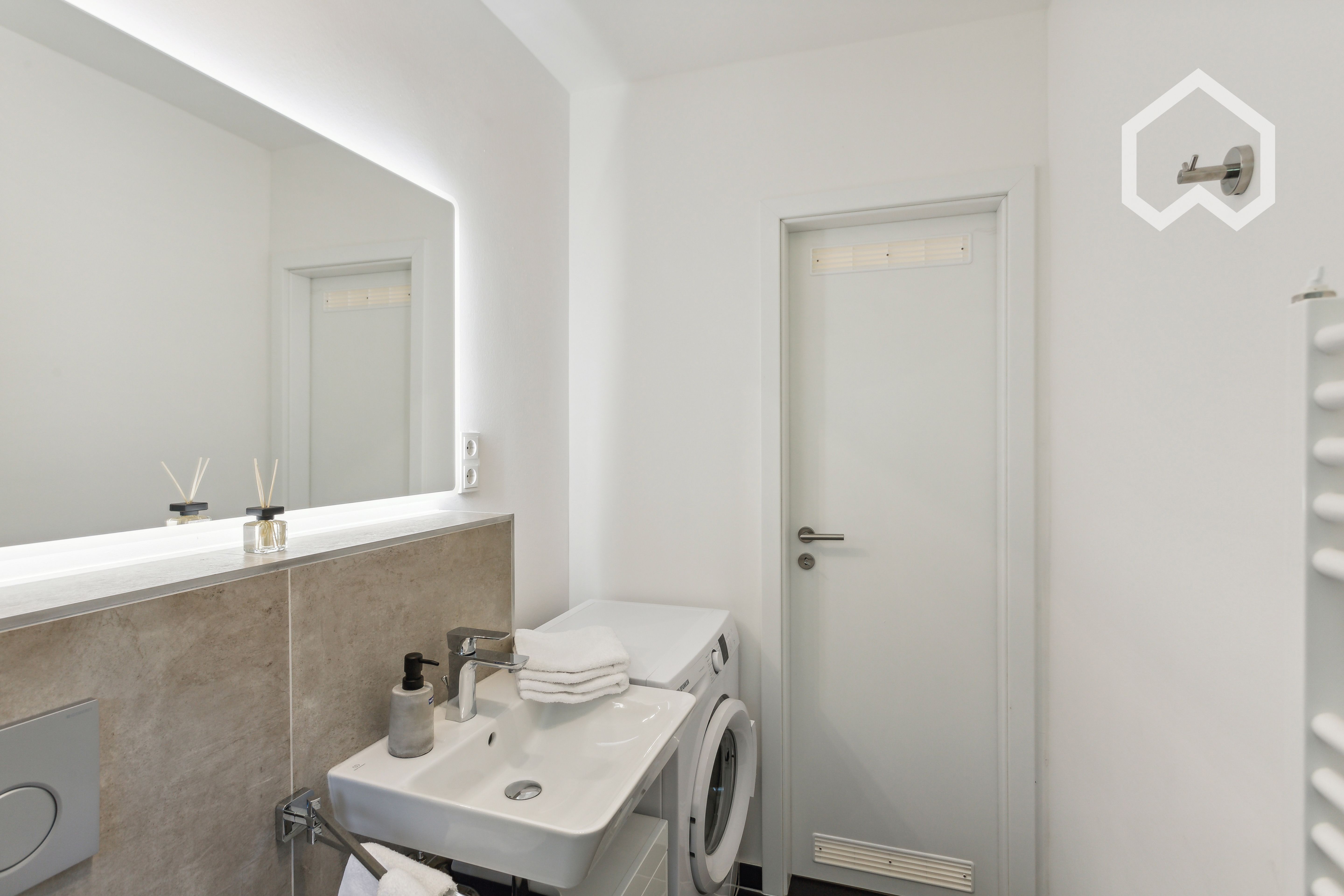 2 Bedroom Apartment In Frankfurt, Brand New First Move In - 4