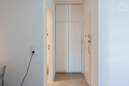 Modern & Bright 2-Room Apartment in Central - Location between Kreuzberg & Mitte