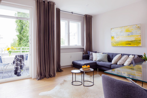 Beautiful, sunny architect-designed apartment in the Bavarian Quarter