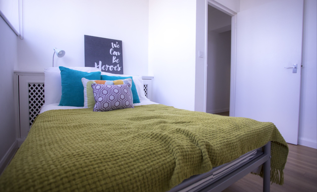 Gold 2 Bed Apartment - Garrow House - Gallery - 1