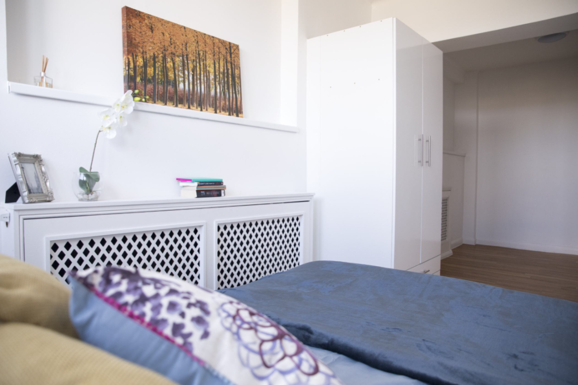 Gold 1 Bed Apartment - Garrow House - Gallery - 1