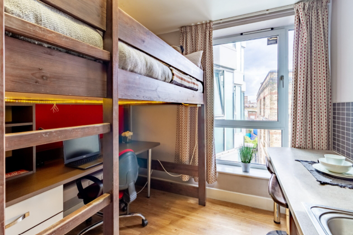  Silver Twin Studio  -  Hawley Crescent  - Gallery -  1