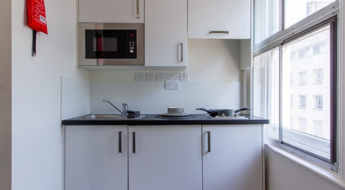 Bronze Studio - Janet Poole House - Gallery - 2