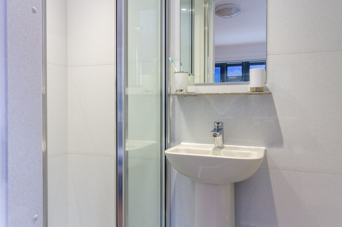 Platinum Ensuite - Landale House - Gallery - 2