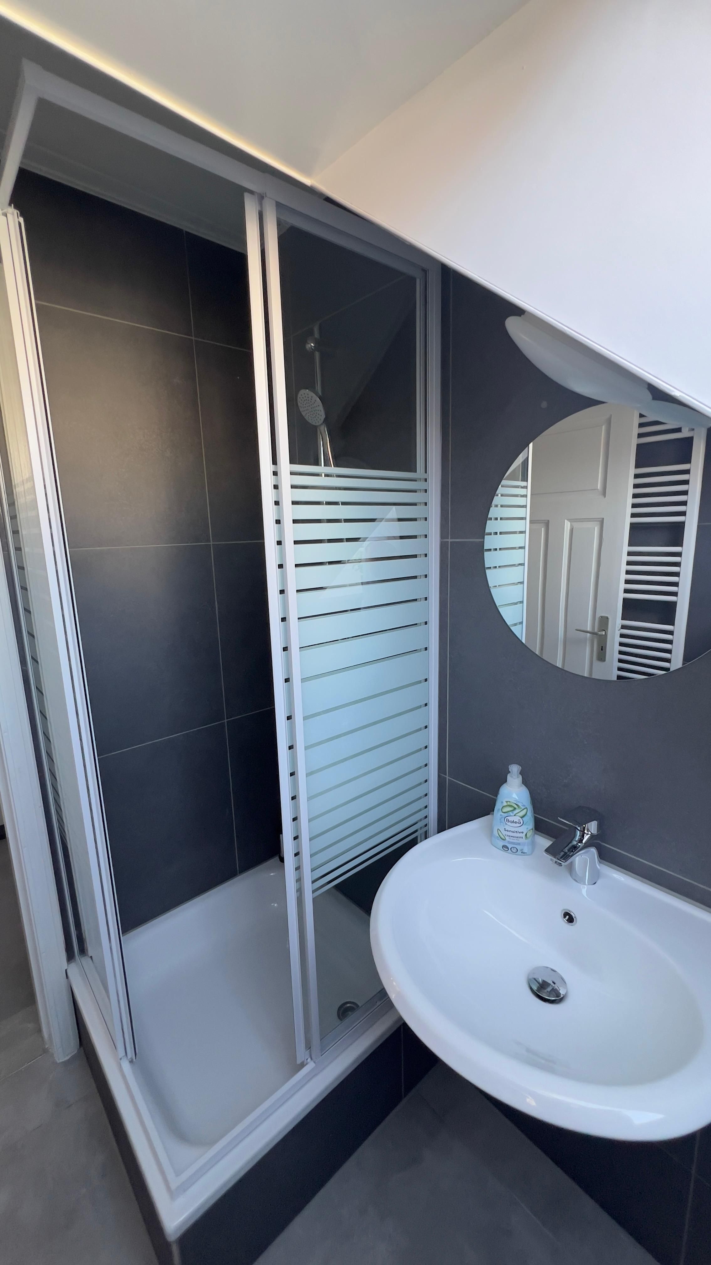 Awesome & Nice Suite (Neumünster) - 3