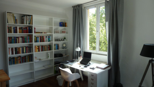 A 75-square-meter, fully equipped apartment with charm in a historic building from the Wilhelminian era