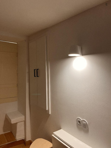 Cozy Studio close to University - Gallery - 8