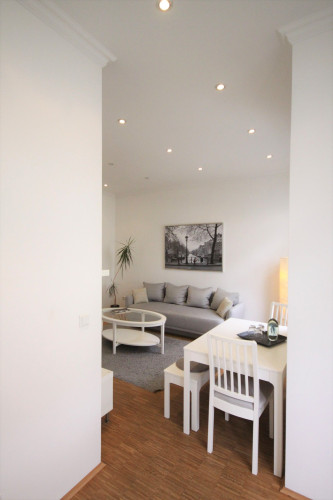 central apartment in the media harbour, top location!!