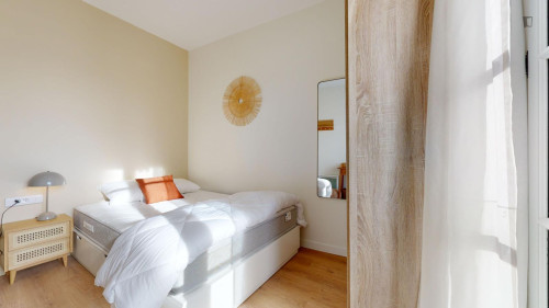 Good double ensuite bedroom near Parc Clemenceau