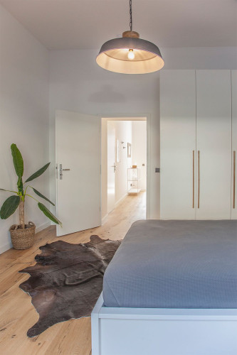 Wonderful suite in Düsseldorf with garden