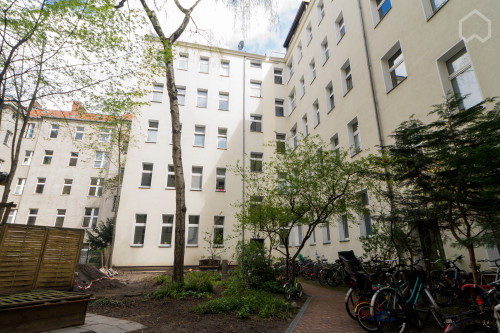 Quiet suite close to city center