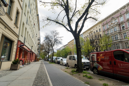 Quiet suite close to city center