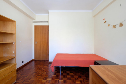 Modern Studio with Wi-Fi and Central Heating in Solum, Coimbra - Gallery - 14